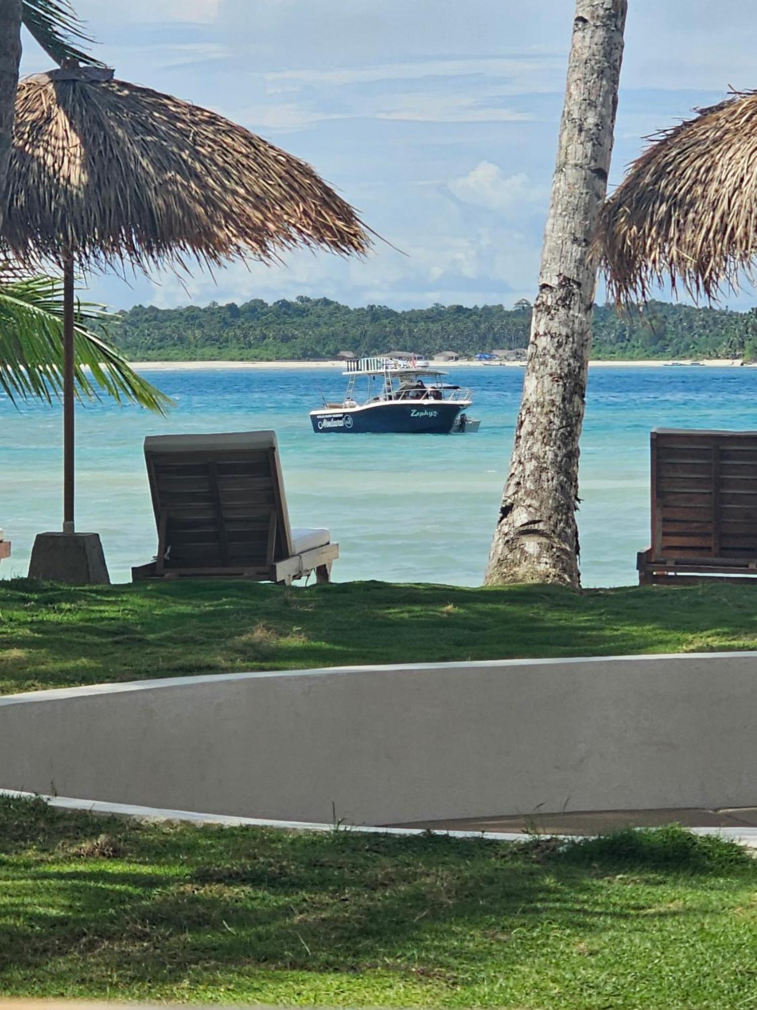 Solid Surf Villa Mentawai Tua Pejat Eksteriør bilde